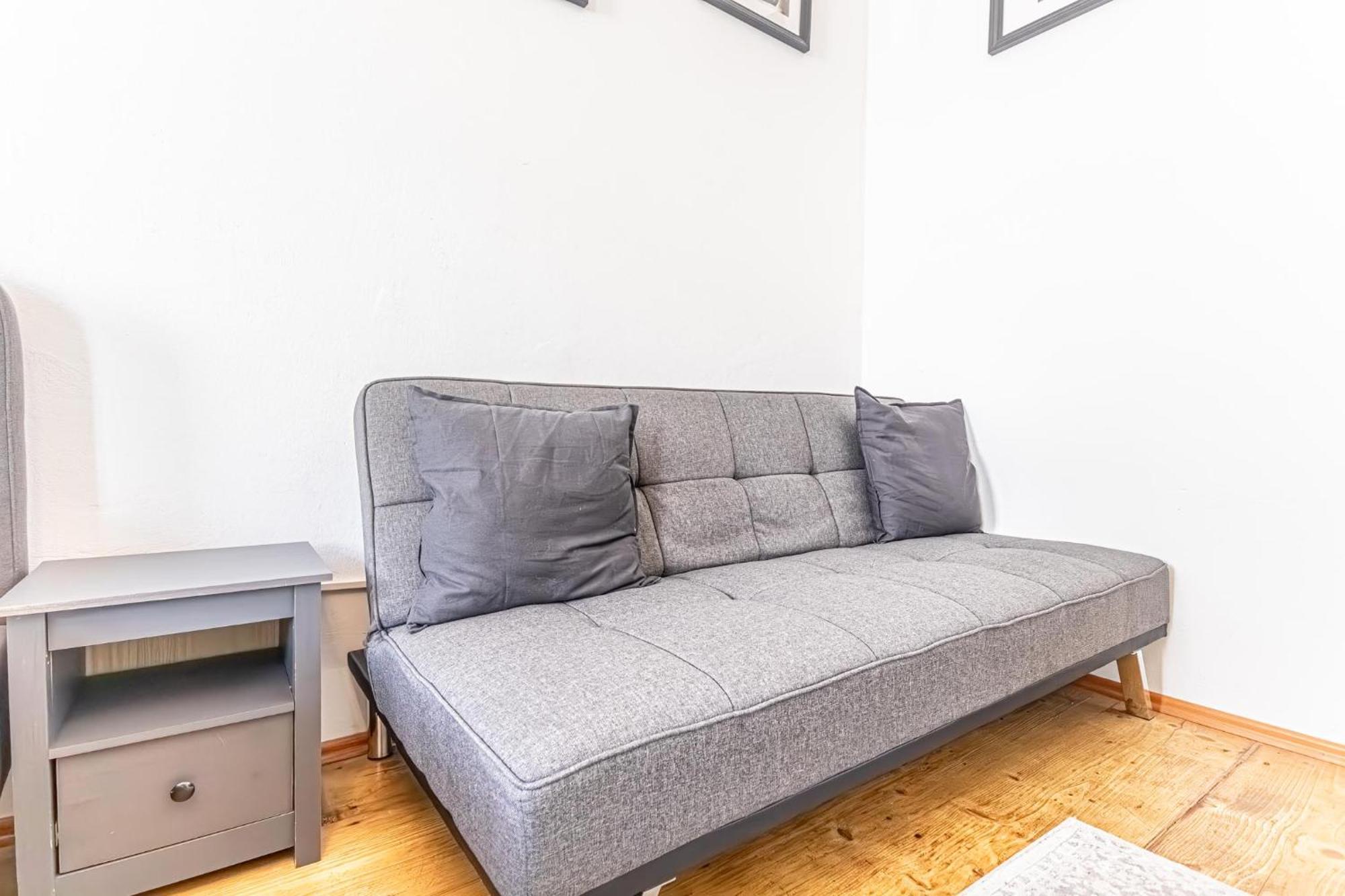 Stylish 1Br Apartment- Near Westbahnhof U3&U6 Wien Ngoại thất bức ảnh